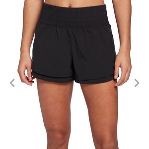 Calia by Carrie Underwood Shorts Step Up black size Small